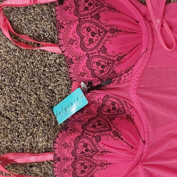 Indulgence Intimate Nightgown - Picture 2 of 12